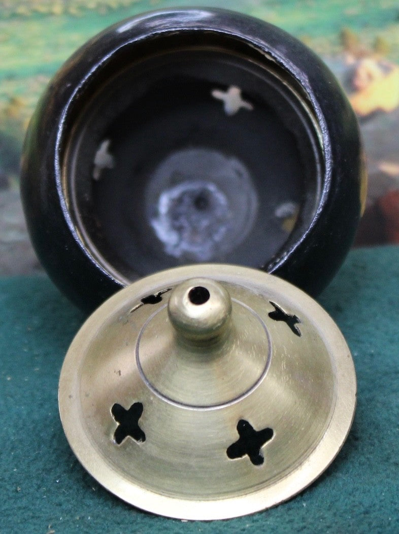 Incense burner Brass Base & Top, Coyote Gourd between. Looks Good, works well!3