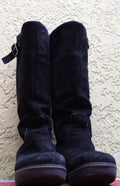 Ladies 15" Tall Black Crocs. Label Reads 08/10. W90
