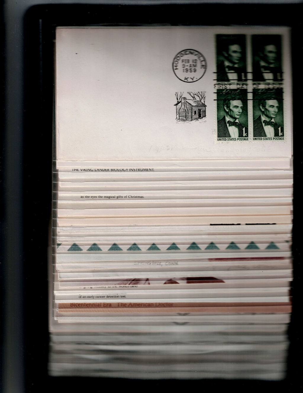 A PROFESSIONAL QUALITY ALBUM FULL OF 100 COVERS IN EXCELLENT CONDITION!10