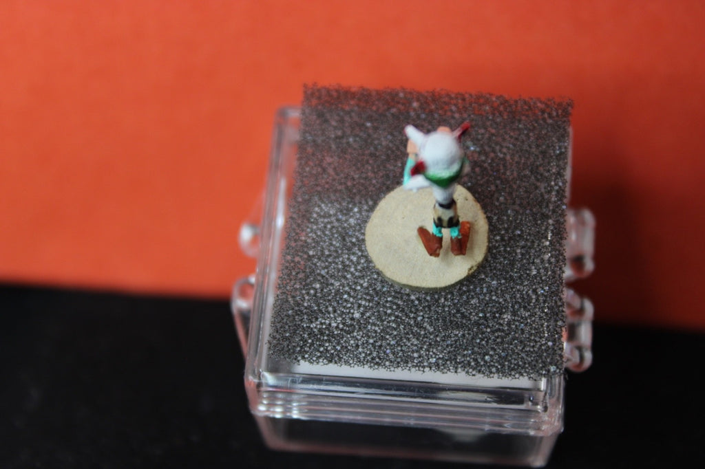Small  1/2" -5/8" tall Kachina Doll, "Humming Bird" by Mae Hunch Pristine!!2