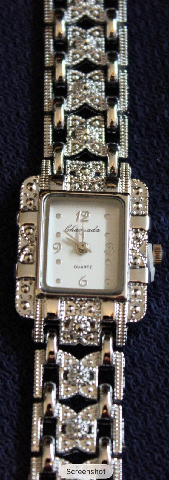 Ladies Glitzie Watch! Dainty sparkling all over A good time piece! W/new battery4
