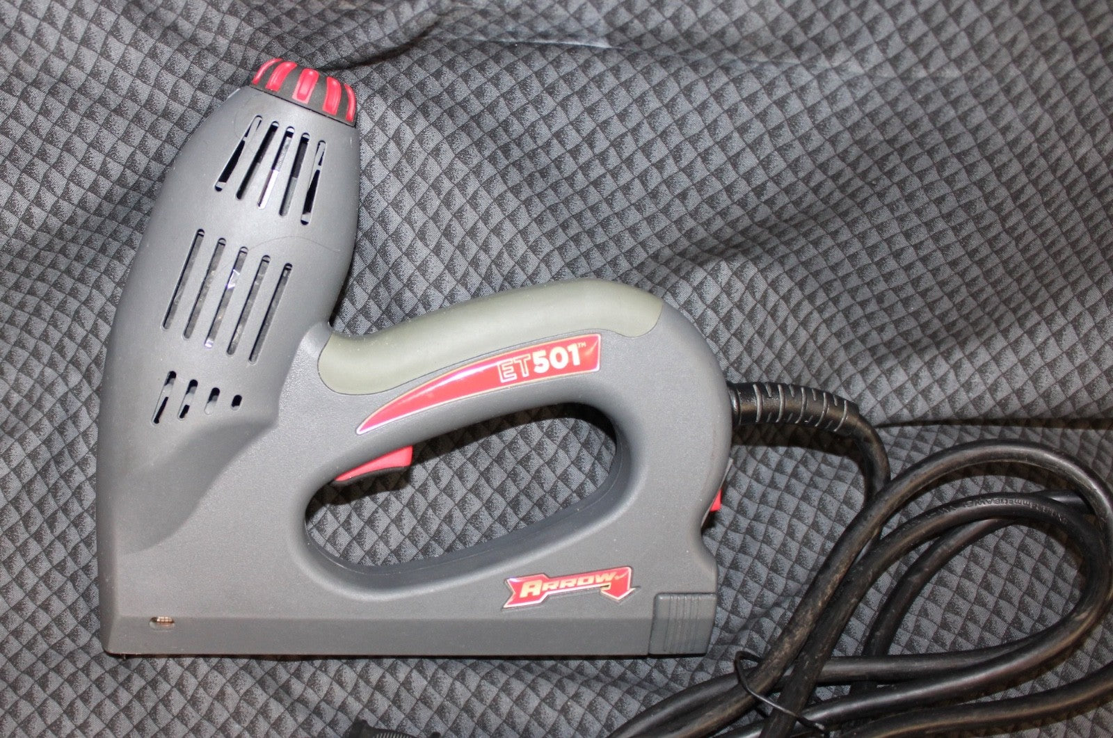 Arrow ET50 Corded Electric Staple Gun Tested works0