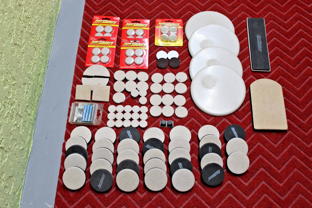 Furniture pads/ sliders/ carpet protecters/ or?1