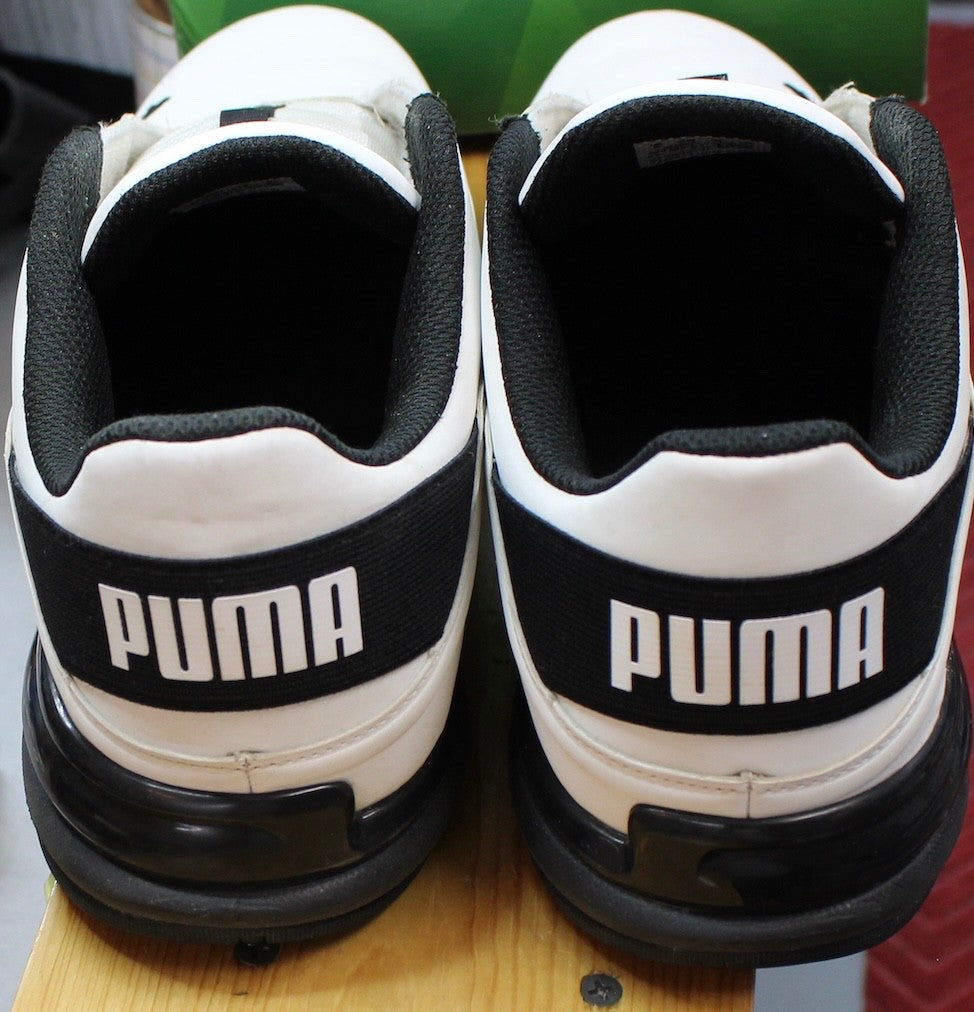 Puma walking shoos size 9 Sightly used No wear on tread, only used on treadmill3