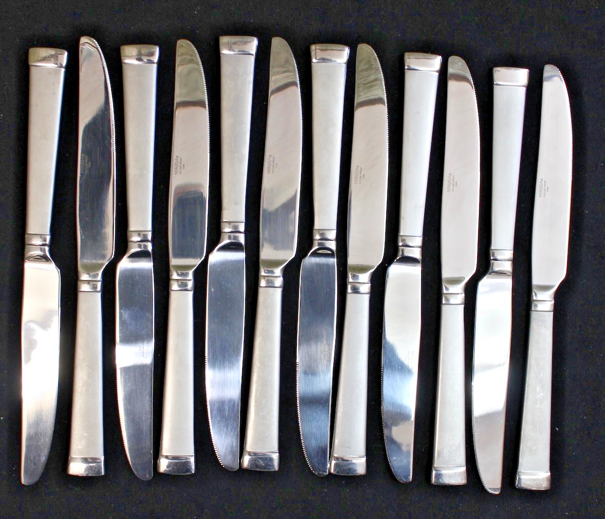100 piece MIKASA TAYLOR FROST VINTAGE STAINLESS STEEL FROSTED HADLES FLATWARE5