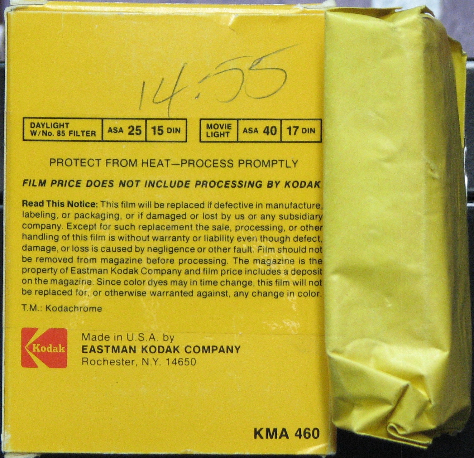Revere EyeMatic 8mm Magazine Camera  Model 1426