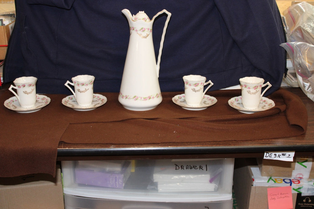 Hot Chocollate Service. Tall Pitcher with 4 cup & saucer set Dainty flowery2