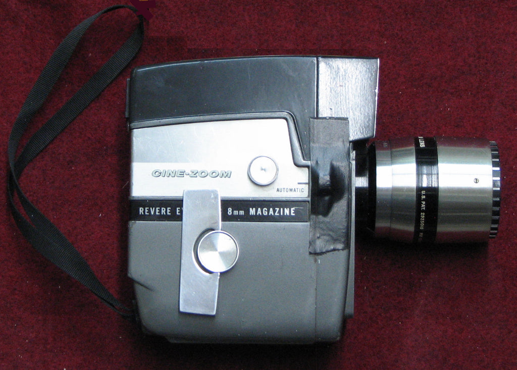 Revere EyeMatic 8mm Magazine Camera  Model 1422