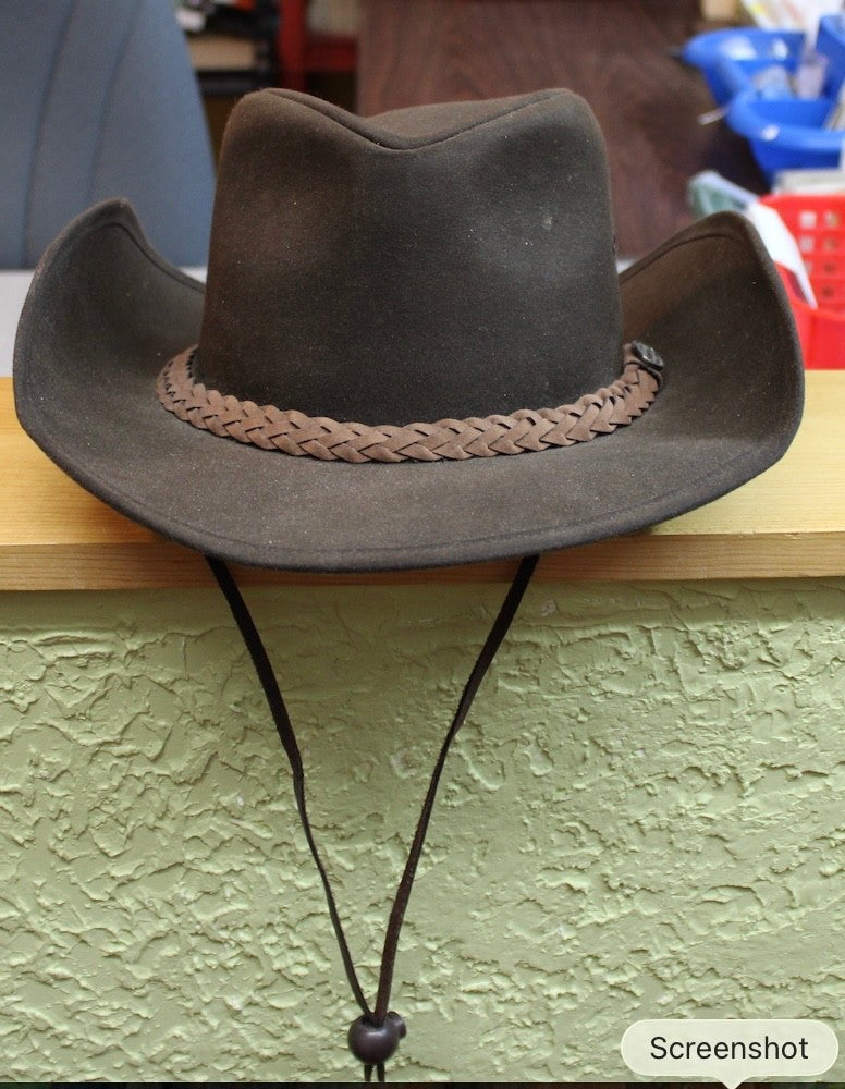 Womens TRENCE COAT DOWNUNDER 4 PIECE SET, VEST, LEGGINS & COWBOY HAT!! OILSKIN9