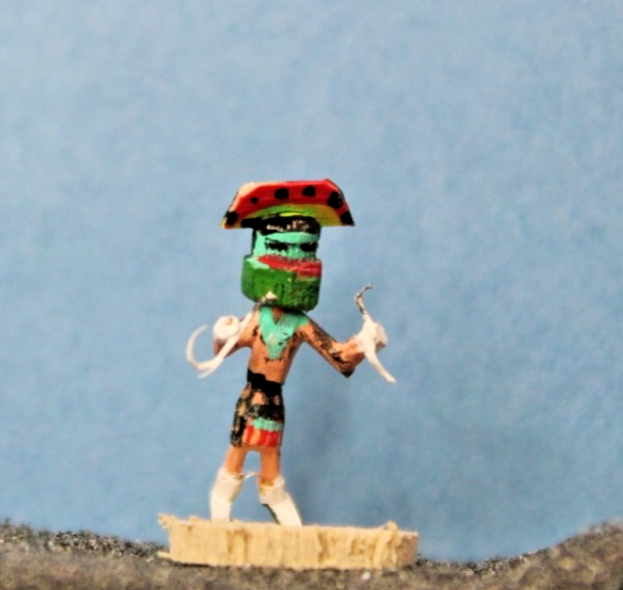 Small  1/2" -5/8" tall Kachina Doll, "ZUNI Rain Dancer" by Mae Hunch!!0